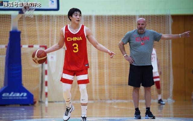 这个过程中我能够深刻感受到前辈们对于艺术追求的那一份热爱和坚持的精神。