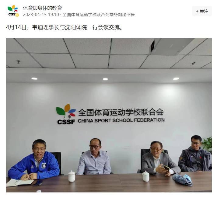 女星凯瑞·穆里根身穿黄色抹胸裙现身小秀香肩，奥斯卡·伊萨克及电影导演科恩兄弟Joel Coen、Ethan Coen也一同 《圣诞颂歌》首发剧照 “守财奴”金·凯瑞亮相 2009-05-19 电影网讯前段时间，将《圣诞颂歌》的首张海报分享给了大家。