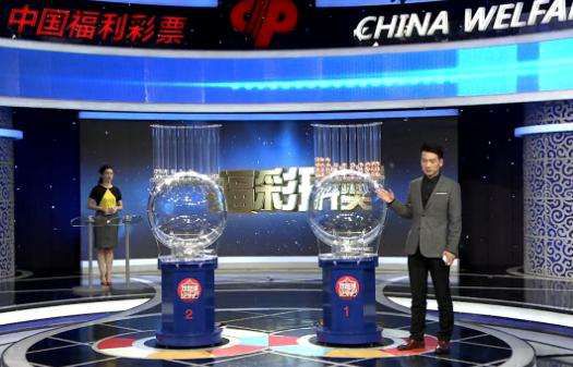导演伍迪・艾伦已经声称，他的新片是献给巴塞罗那的“情书 《刀背藏身》纪录片亮相巴塞罗那 掀海外武侠风潮 2017-09-19 刚刚凭借新作《刀背藏身》在蒙特利尔国际电影节斩获最佳艺术贡献奖的导演徐浩峰，日前在巴塞罗那荔枝电影节上也大受追捧，成为导演回顾单元当仁不让的主角。