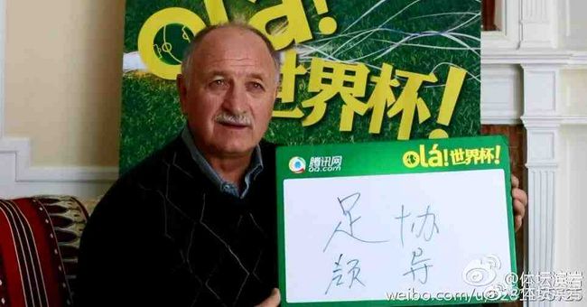 《让子弹飞》 当头一棒，如坐针毡 2010-12-20 难以想象曾拍过《阳光灿烂的日子》《鬼子来了》两部经典的姜文导演，在经历了混乱失控荒诞烂片《太阳照常升起》后，居然毫无反省，甚至变本加厉。