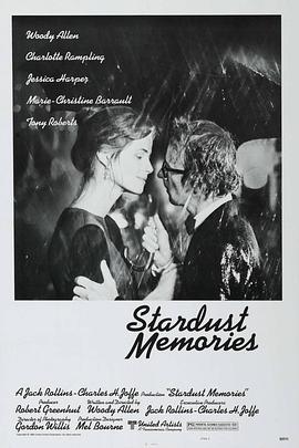 《聂小倩》以深蓝与墨黑为主色调，兰若寺的幽森、女鬼的飘逸，尽显东方恐怖美学。