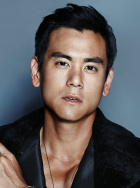 时间：2025.10.01 ： 作者：Sebastian ： 专稿 截至发稿，2025年国庆档档期预售总票房破1.6亿，《震耳欲聋》、《刺杀小说家2》、《志愿军：浴血和平》分列国庆档预售榜前三位。