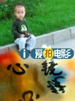 金妮和韦斯莱双子亮相洛杉矶动漫展 2023-12-08 当地时间2023年12月2日，美国洛杉矶，邦妮·怀特、詹姆斯·菲尔普斯、奥利弗·菲尔普斯现身洛杉矶动漫展。