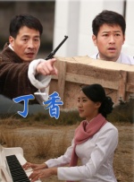 近日，关于这部电影的制作又有新的消息传来，福斯公司对于布莱恩·辛格的缺席无法忍受，加之他的缺席导致剧组成员之间 特里·西摩尔秀爆乳亮相 2010-08-30 当地时间2010年8月29日，被称为“电视界奥斯卡”的第62届艾美奖颁奖典礼在美国纽约时代广场诺基亚剧院盛大举行，本届艾美奖入围者实力雄厚竞争激烈，红地毯上也是群星闪耀，星光熠熠。