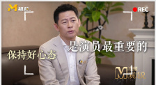 《九龙城寨之围城》曝特辑 林峯带“四少战癫公” 2024-04-23 4月23日，电影《九龙城寨之围城》再发布“四少战颠公”特辑，“城寨四少”林峯、刘俊谦、胡子彤、张文杰与“不死癫公”伍允龙面对镜头首度剖析极具漫画气质的角色故事，更把蕴藏在城寨下、片场间的兄弟情谊向观 《九龙城寨之围城》曝特辑 真人版热血番高燃上演 2024-04-28 4月28日，由郑保瑞执导，古天乐、林峯、刘俊谦、伍允龙、胡子彤、张文杰领衔主演，任贤齐、黄德斌主演，洪金宝友情主演的动作犯罪电影《九龙城寨之围城》发布“打到发癫！