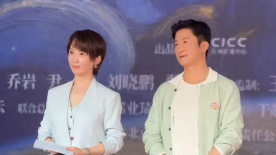 Bigbang队长权志龙就吸毒公开道歉：不会有下次 2011-12-05 韩国偶像组合Bigbang的队长G-dragon(本名权志龙)、此前因涉嫌吸食大麻被缓期起诉，12月4日他首次公开表明了自己的心境，并向粉丝道歉。