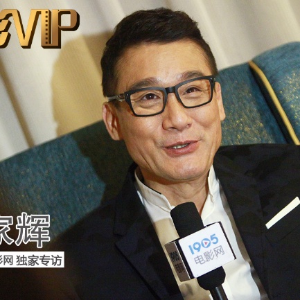 《苦尽柑来遇见你》发布定档预告 时间：2025.01.24 ： 作者：迪莫 ： IU李知恩与朴宝剑主演爱情剧集《辛苦了》释出中字预告片 时长：01:10 ：电影网 展开 IU李知恩与朴宝剑主演爱情剧集《辛苦了》释出中字预告片收起 时长：01:10建议WIFI下打开 1月23日，Netflix剧集《苦尽柑来遇见你》（폭싹 속았수다）官宣定档并发布预告、海报，剧集由金元锡（《未生》《信号》）执导，林尚春（《山茶花开时》《三流之路》）编剧，IU李知恩、朴宝剑主演，描述一段关于青春、爱情与成长的动人故事。